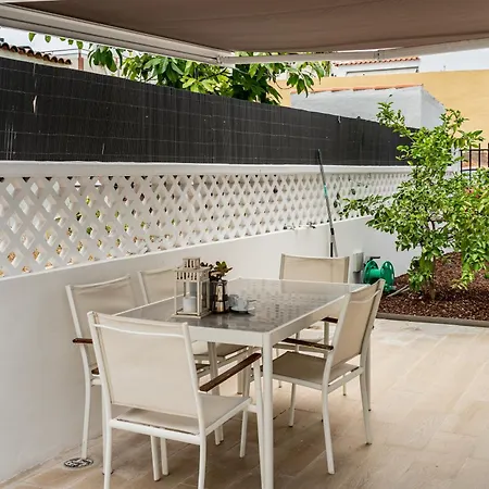 Διαμέρισμα Stylish And Flat -