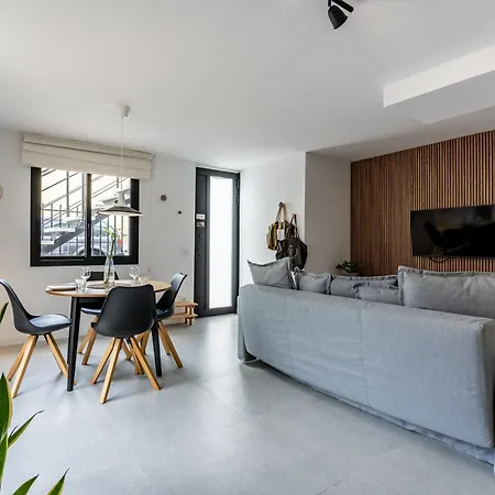 Διαμέρισμα Stylish And Flat - *