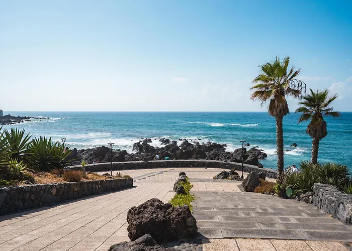 Apartment Stylish And Flat - *